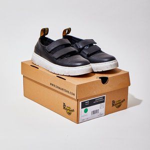 Dr. Martens MAE-Black-Aunt Sally + Temperley -Sz 6